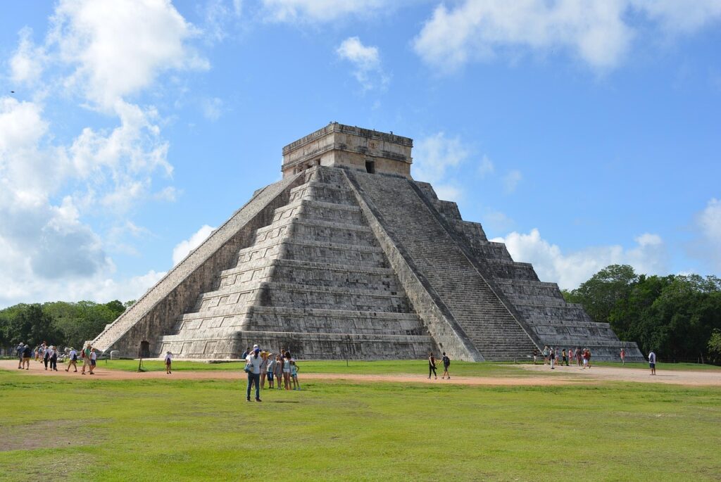 CHICHEN ITZA
